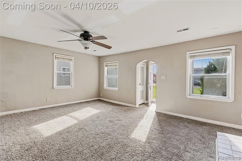 33524 Duncan, Fraser, MI 48026 — Photo 3