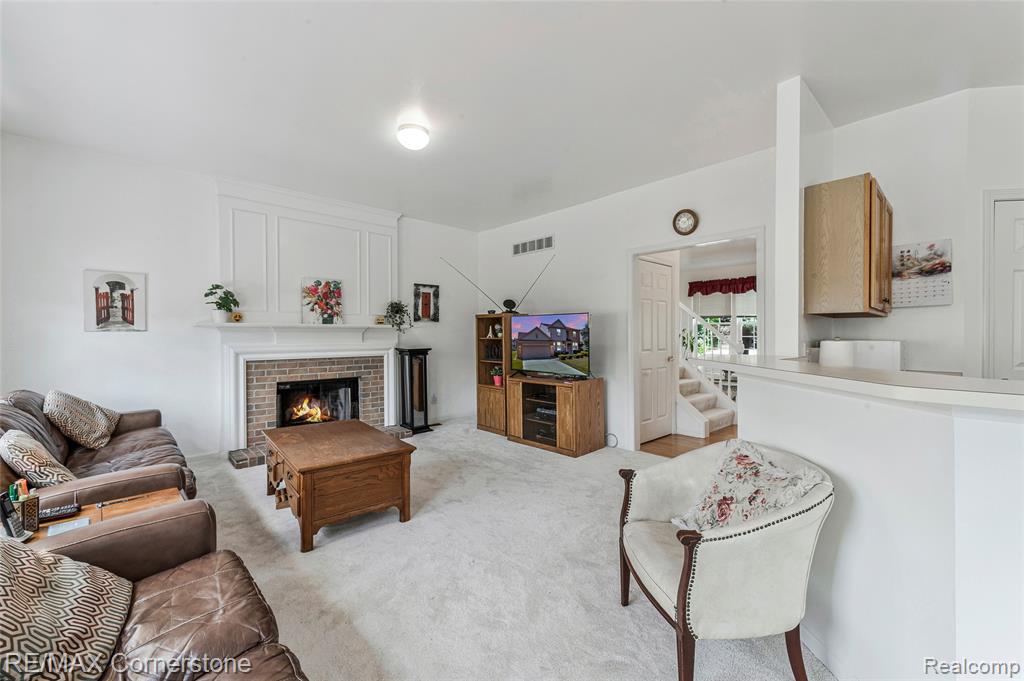 8307 Parkside Drive, Westland, MI — Photo 15