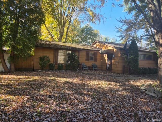 367 Sherwood Lane, Algonac, MI 48001 — Photo 3