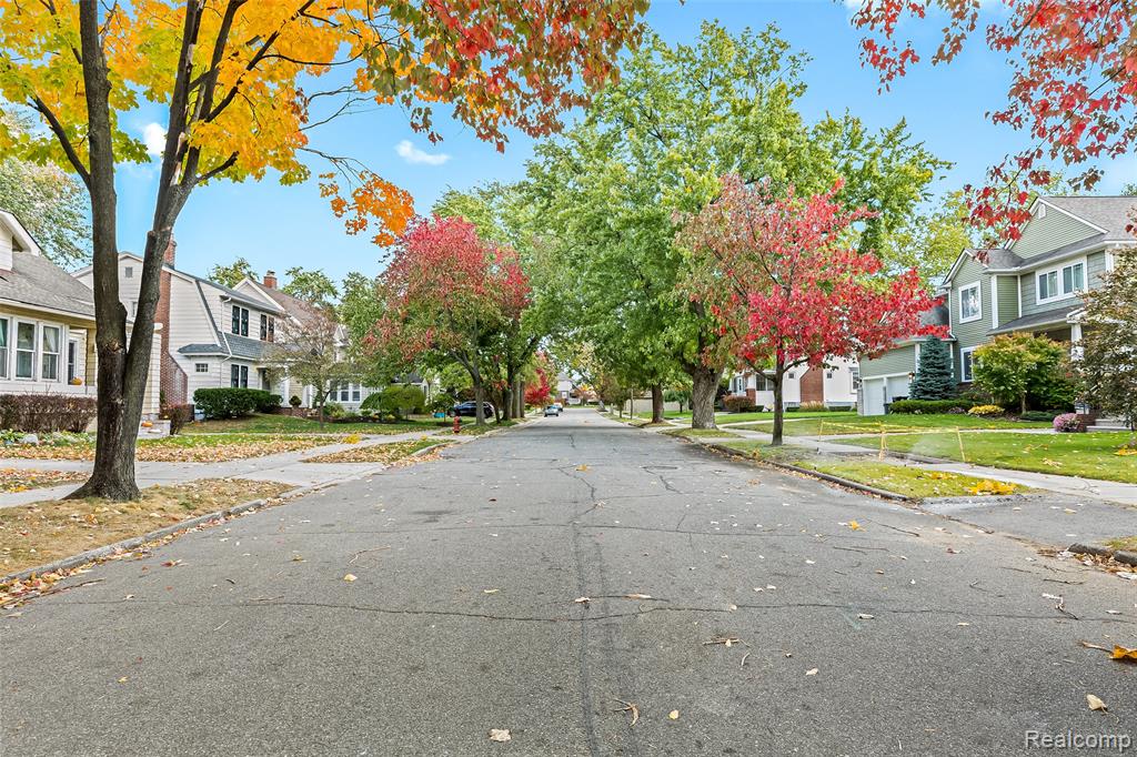 604 W Hudson Avenue, Royal Oak, MI 48067 — Photo 28