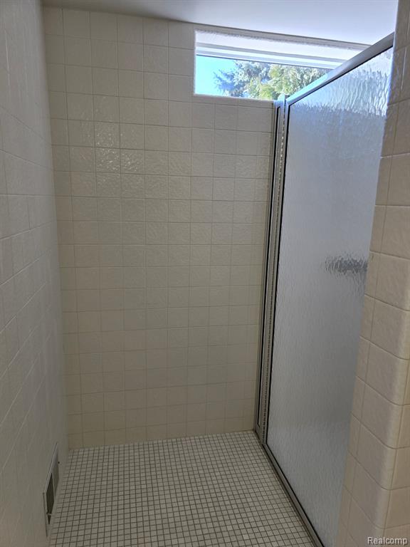 5618 NORTHCREST Crossing, Clarkston, MI — Photo 34