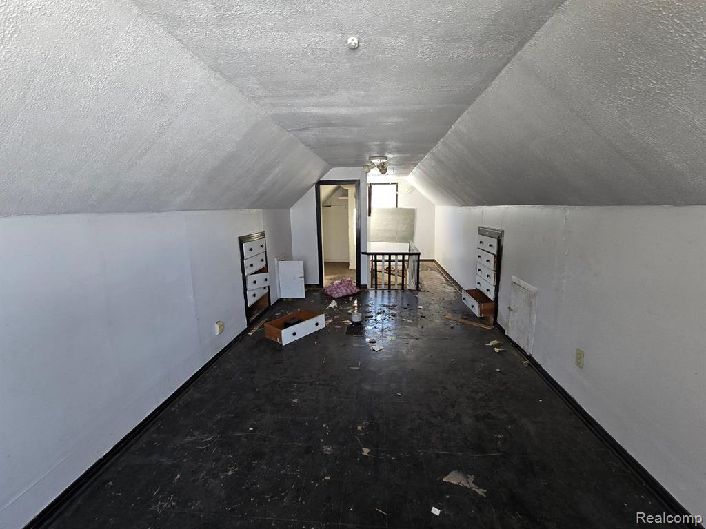 8292 PENROD Street, Detroit, MI 48228 — Photo 7