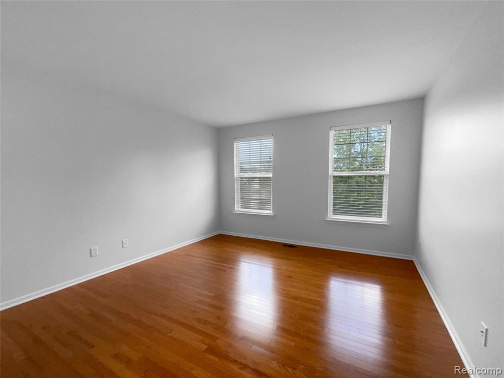 1960 Frances Way, Ypsilanti, MI 48198 — Photo 18