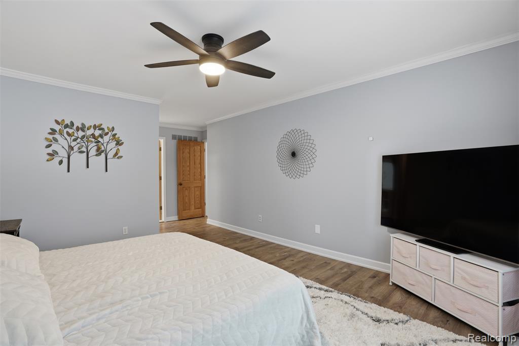 8876 Wintercove Drive, Commerce Twp, MI 48382 — Photo 42