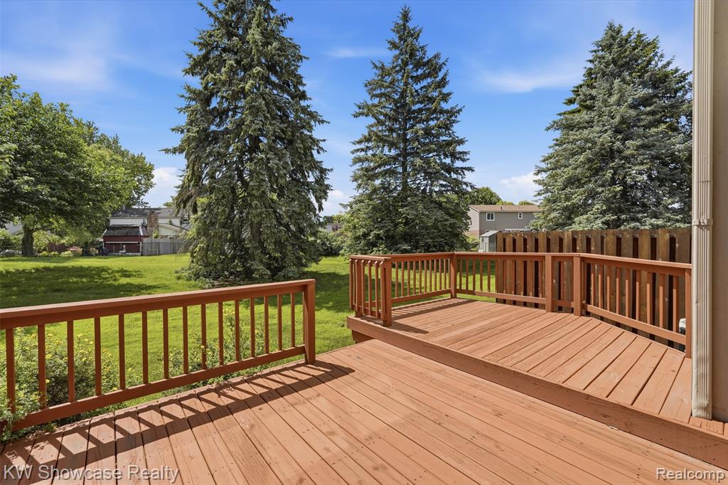 42289 Saratoga Circle, 8, Canton, MI 48187 — Photo 32