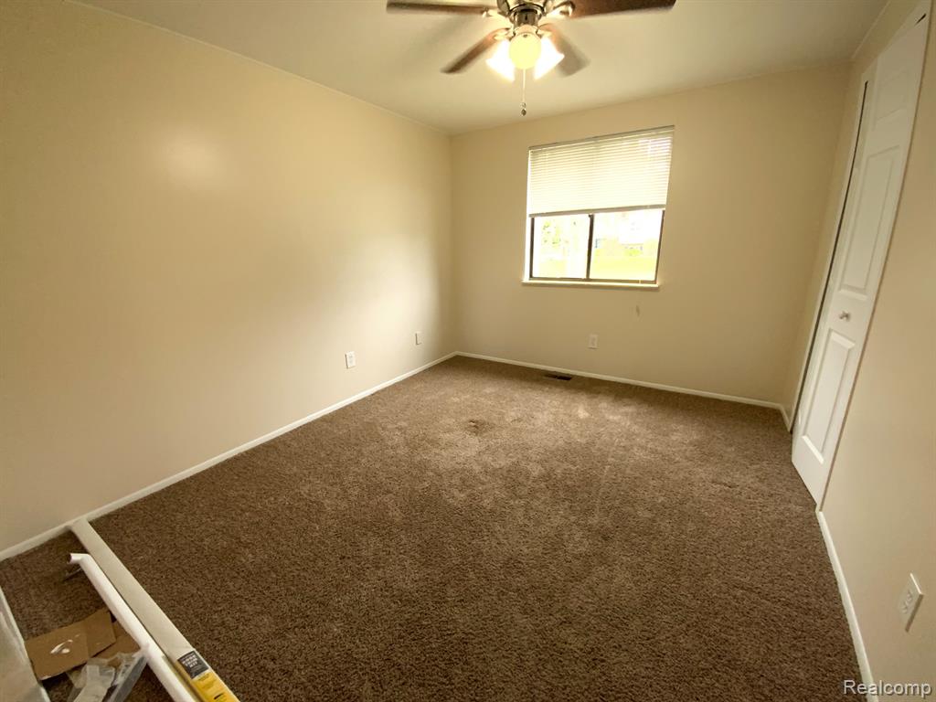 4544 HILLVIEW Shores, Clarkston, MI 48348 — Photo 19