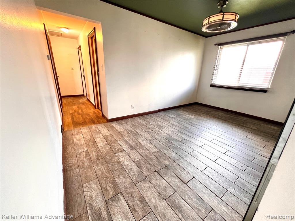 913 Cameron Avenue, Pontiac, MI 48340 — Photo 11