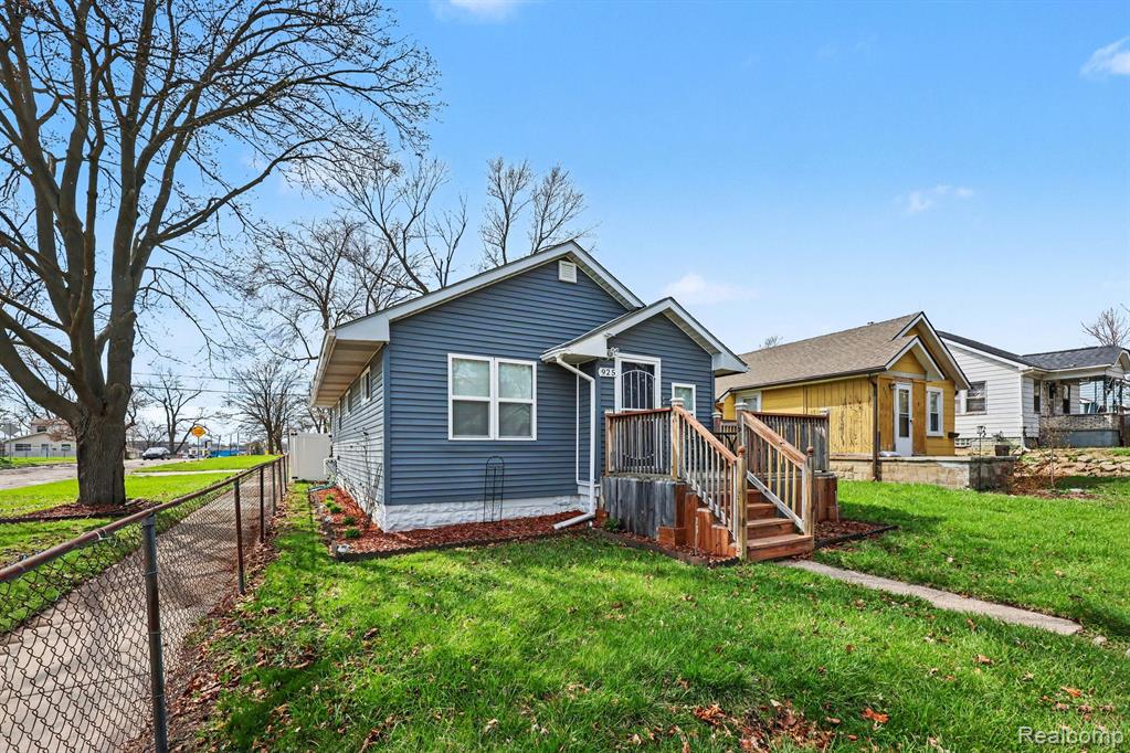 925 Kenilworth Avenue, Pontiac, MI 48340 — Photo 3