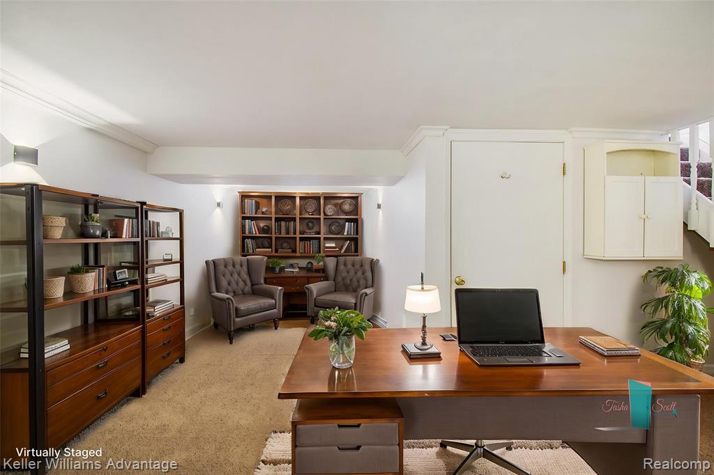 6204 Beechfield Drive, Lansing, MI 48911 — Photo 16
