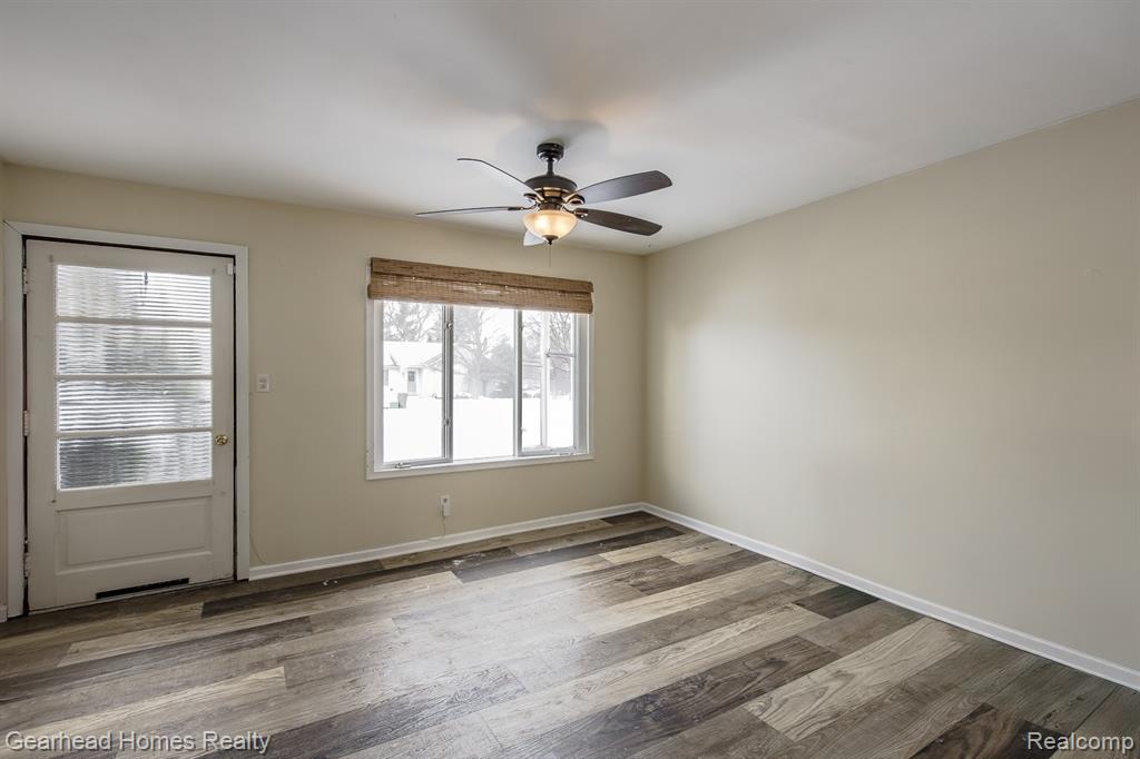 2340 Rollins Street, Grand Blanc, MI 48439 — Photo 6