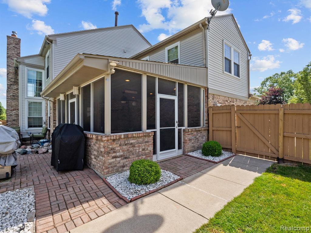 14765 BROOKSIDE Drive, Van Buren, MI 48111 — Photo 37