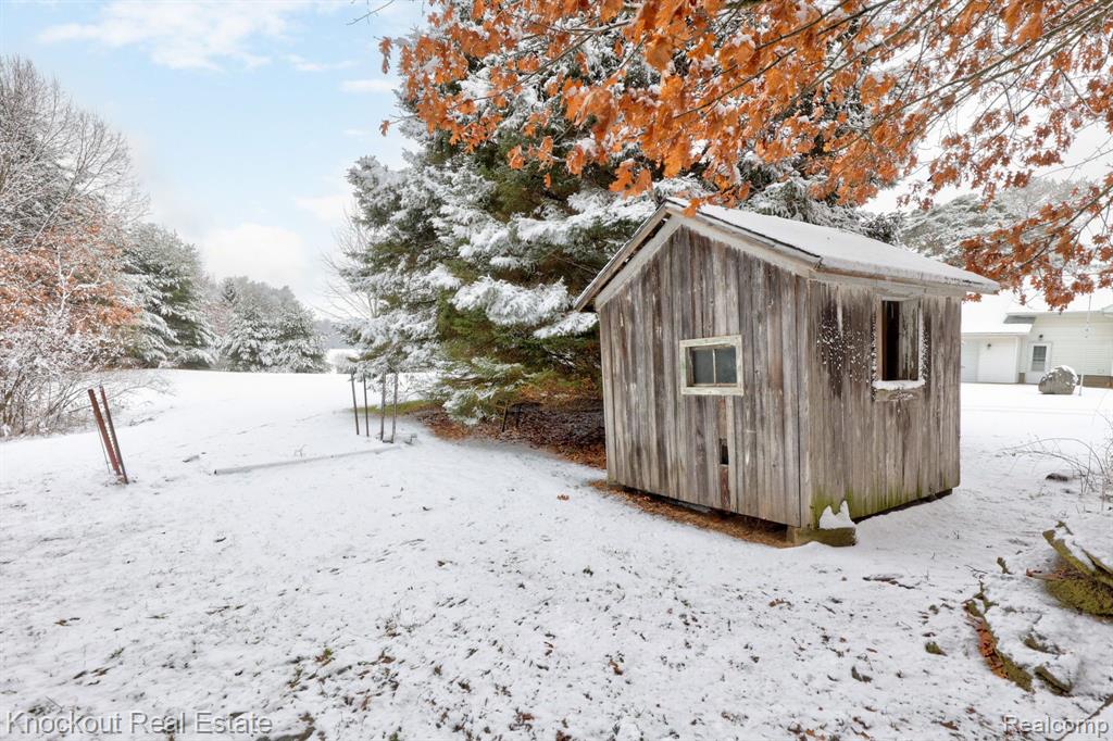 7165 Junction Road, Bridgeport, MI 48722 — Photo 48