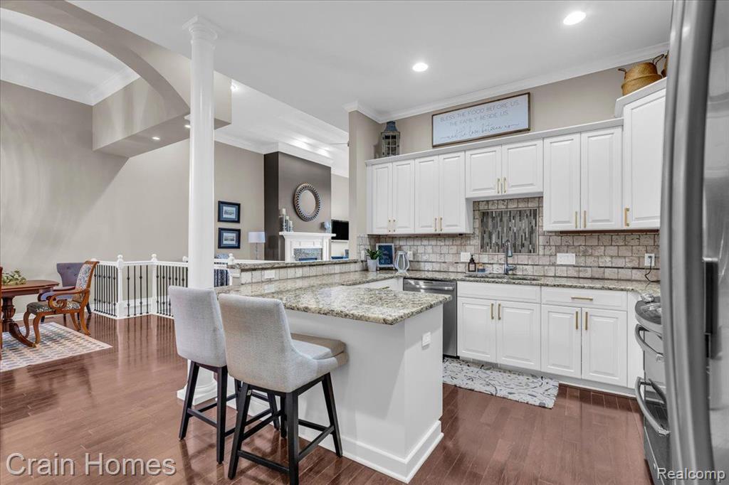 5808 KNOB HILL Circle, Clarkston, MI 48348 — Photo 10