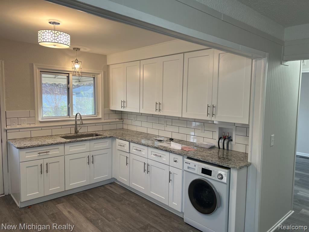 4413 CULVER Street, Dearborn Heights, MI 48125 — Photo 10