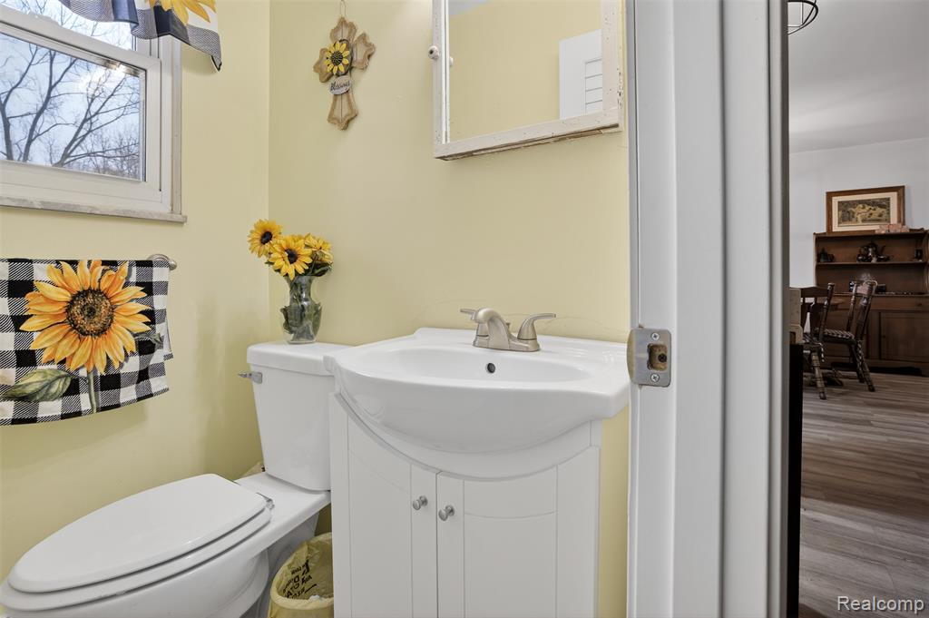 9411 Jennings Road, Grand Blanc, MI 48439 — Photo 16