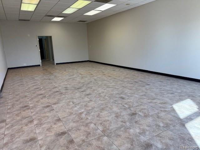 4392 Dixie hwy, Waterford, MI — Photo 10