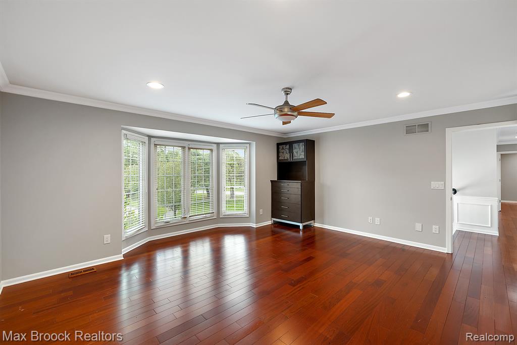 4696 PIER Court, Troy, MI 48098 — Photo 25