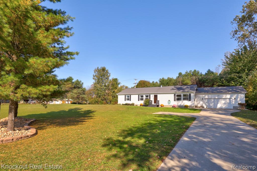 6977 Rathbun Road, Birch Run, MI 48415 — Photo 3