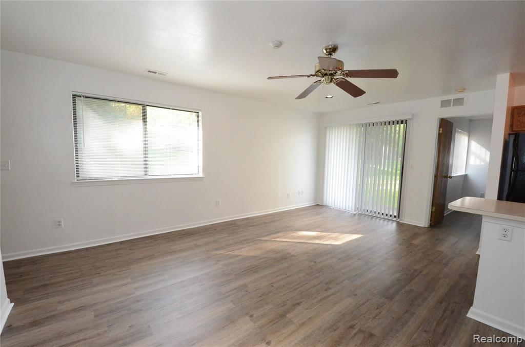 42803 Lilley Pointe, Canton, MI 48187 — Photo 5