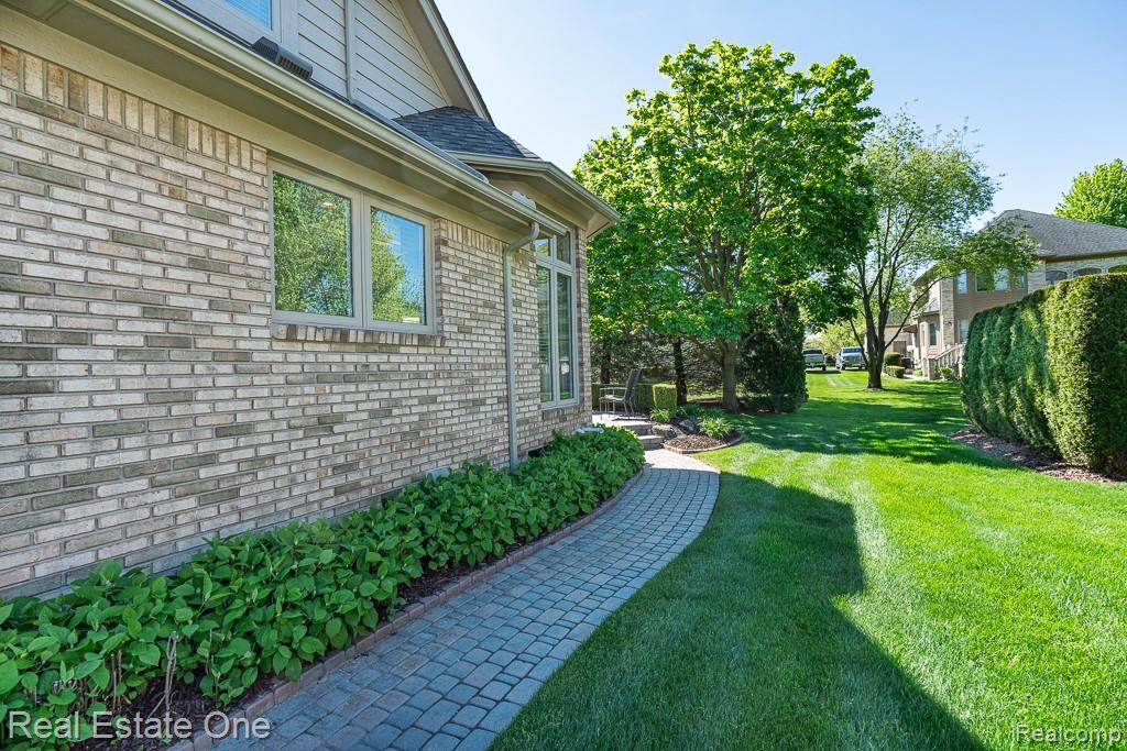 14278 Larkspur Drive, Shelby Twp, MI 48315 — Photo 30