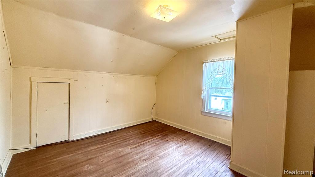 98 E New York Avenue, Pontiac, MI 48340 — Photo 11