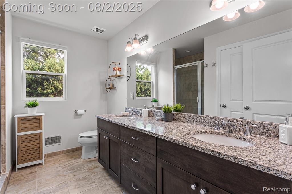 710 Pine Tree Road, Lake Orion, MI 48362 — Photo 21
