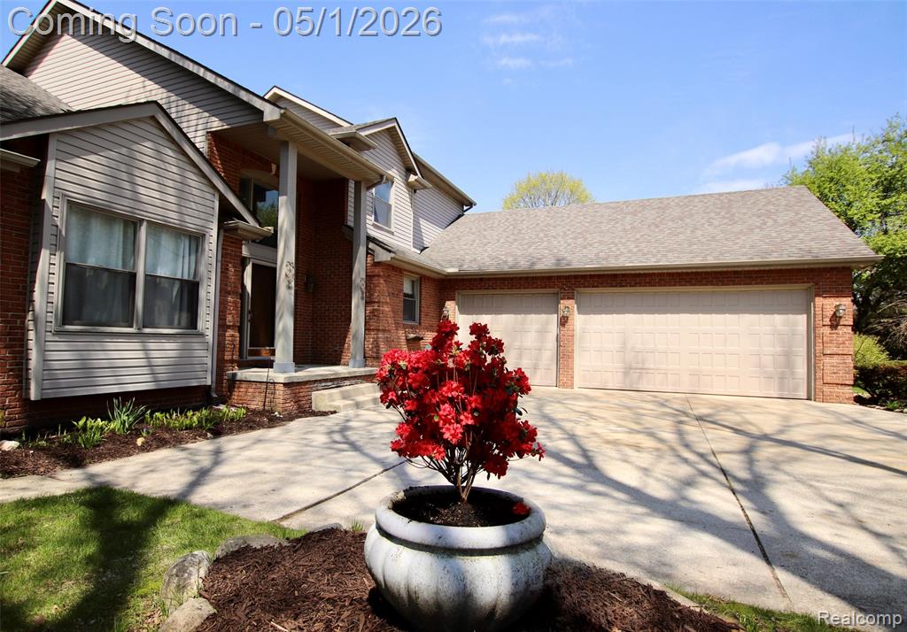 2757 N Tipsico Lake Road, Hartland, MI 48353 — Photo 3