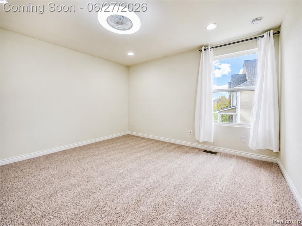 3155 Huntsman Boulevard, Lake Orion, MI — Photo 43
