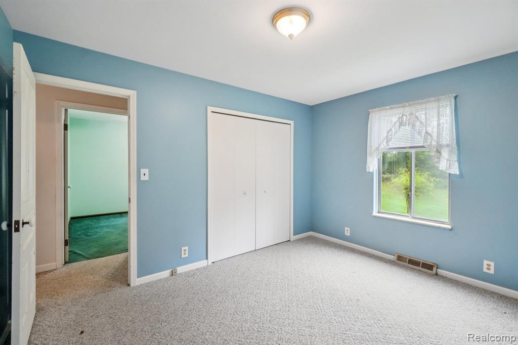 9551 Ellis Road, Clarkston, MI 48348 — Photo 21