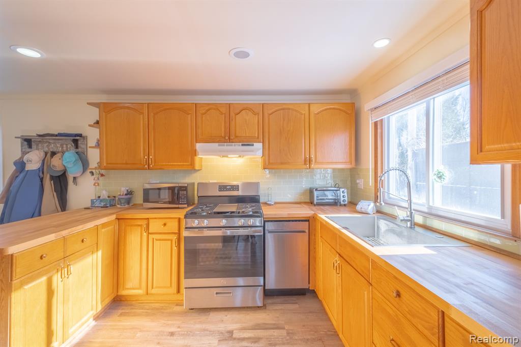 6109 4TH Street, Mayville Vlg, MI 48744 — Photo 12