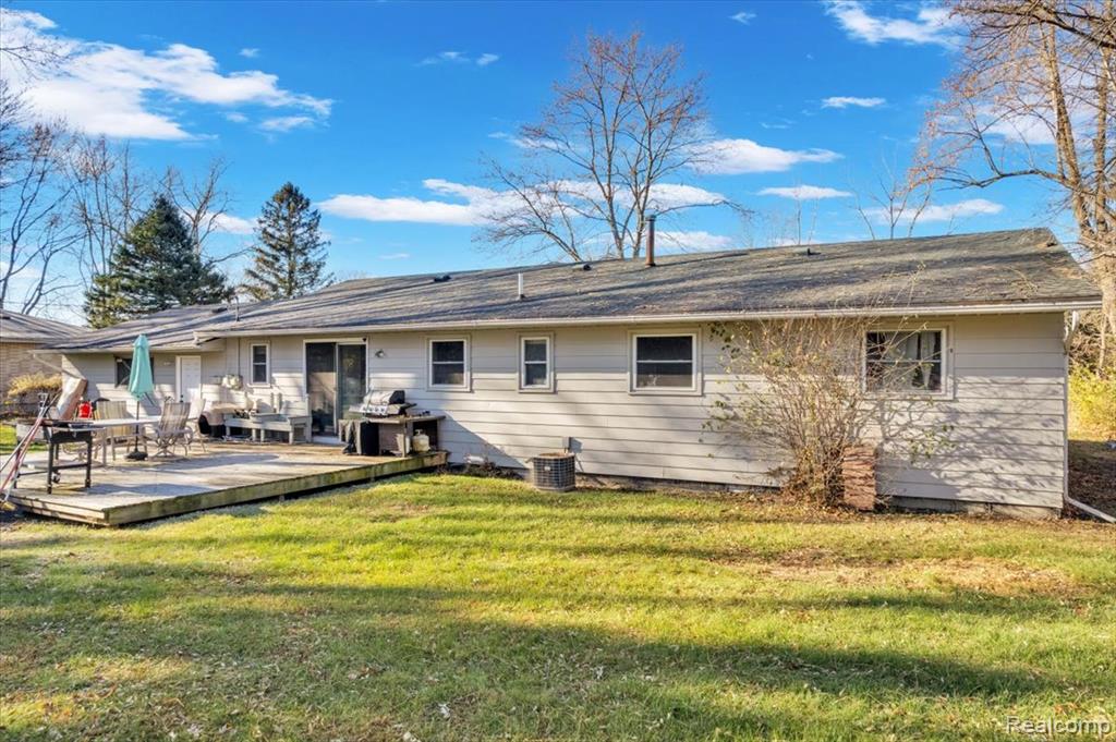 1240 Farnsworth Road, Lapeer, MI 48446 — Photo 17