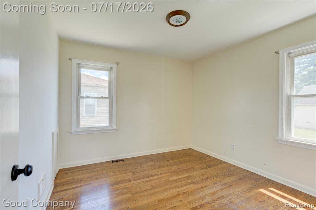631 Saint Johns Street, Wyandotte, MI 48192 — Photo 13