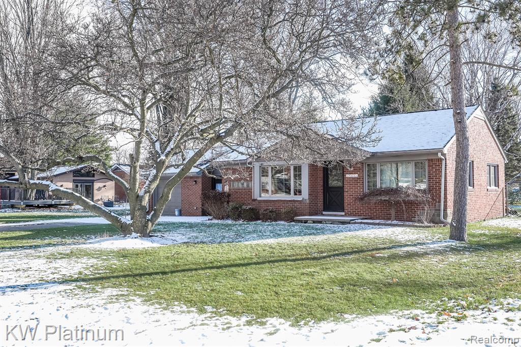 541 Cloverlawn Street, East China, MI — Photo 35