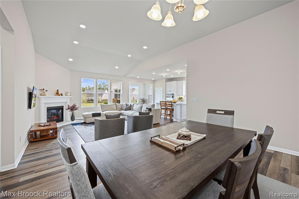30153 TURTLE CREEK CIRCLE, New Hudson, MI 48165 — Photo 14