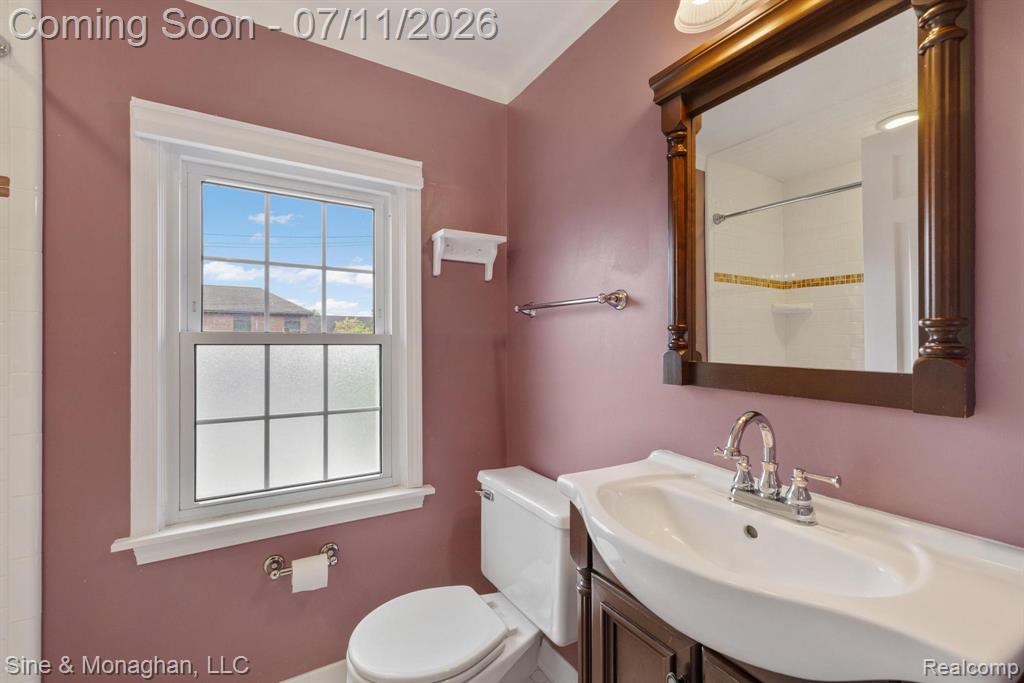 679 NEFF Road, Grosse Pointe, MI 48230 — Photo 33