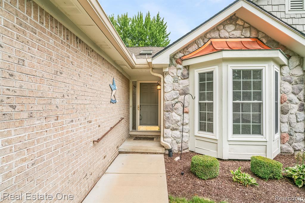 41498 HAGGERTY WOODS Court, #8, Canton, MI 48187 — Photo 3