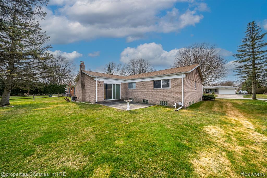 4684 CHAPEL Drive, Troy, MI 48085 — Photo 61