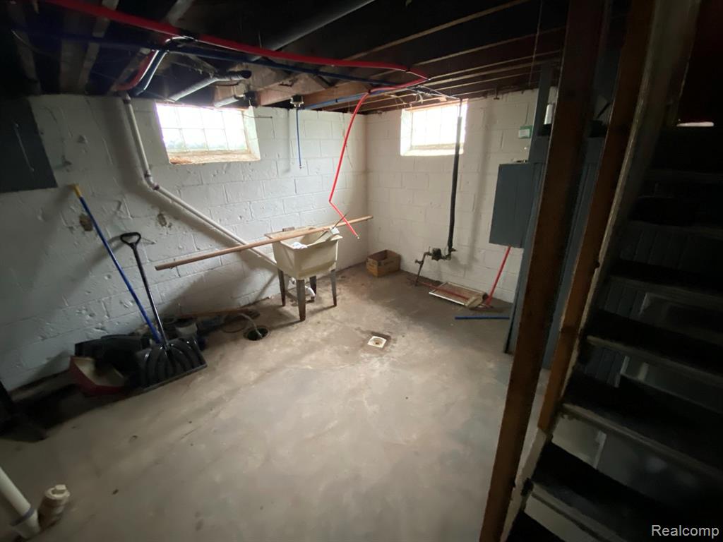15300 W Chicago Street, Detroit, MI 48228 — Photo 13