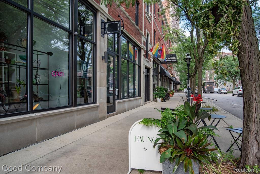 1704 Iroquois Street, Detroit, MI 48214 — Photo 62