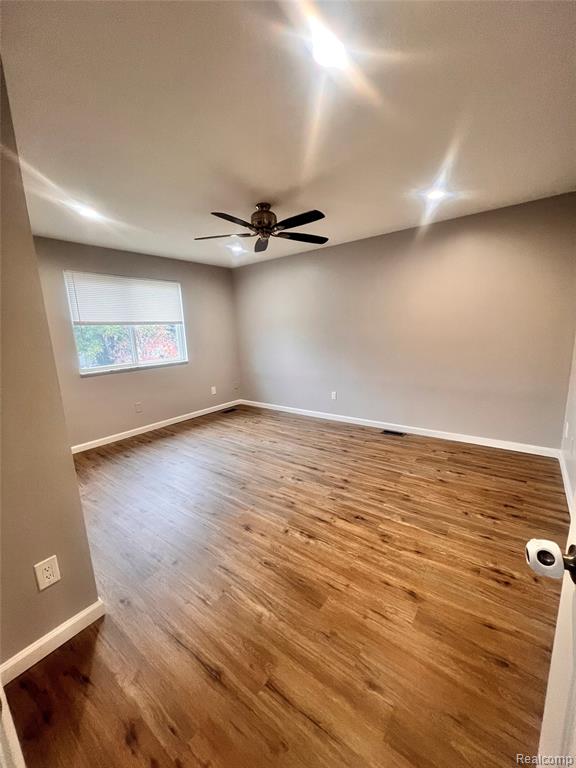 44250 DELCO Boulevard, Sterling Heights, MI 48313 — Photo 9