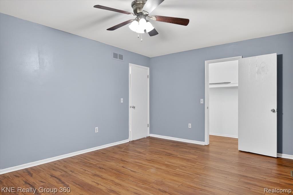 8092 Willow Lane, Warren, MI 48093 — Photo 31