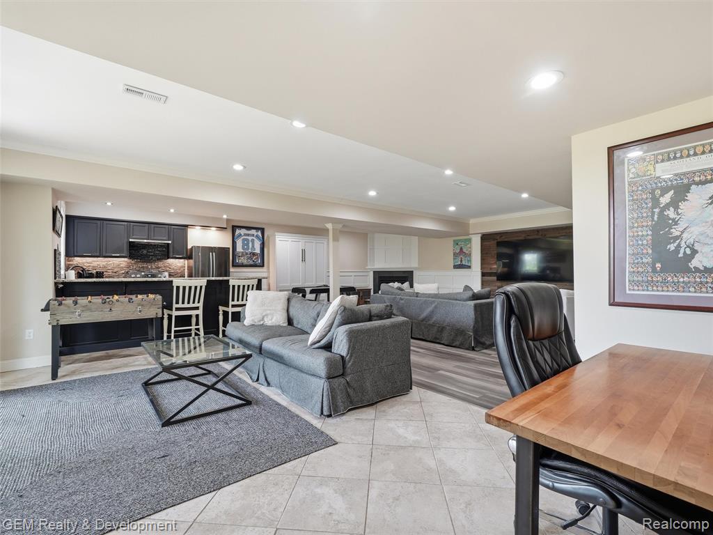 45625 W 9 Mile Road, Novi, MI — Photo 52