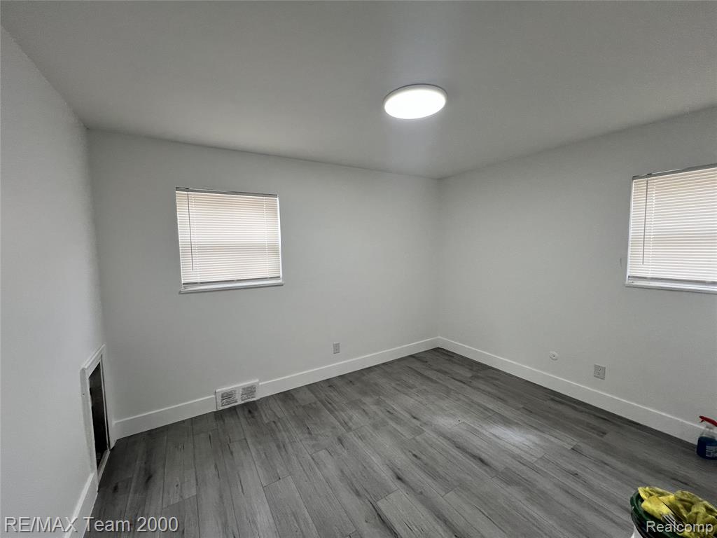 7639 Faust Avenue, Detroit, MI 48228 — Photo 11