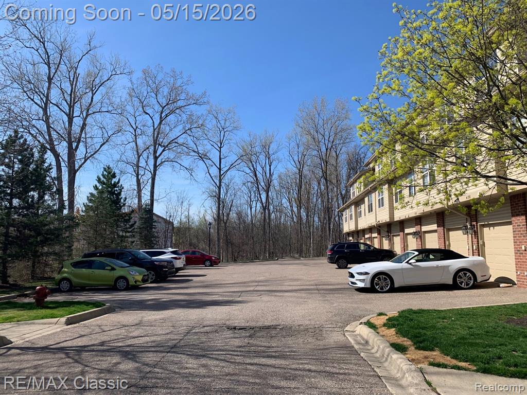 436 BOARDWALK Drive, Walled Lake, MI 48390 — Photo 30