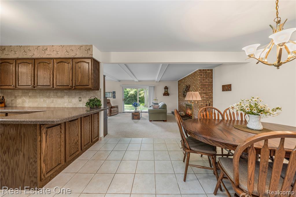 5487 Boros Drive, Troy, MI 48085 — Photo 16