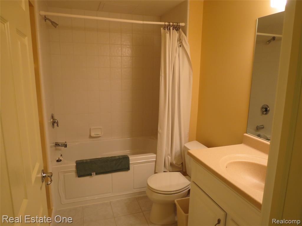 45702 Balfour Court, Novi, MI 48377 — Photo 55