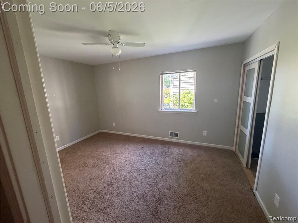 47 Osceola Drive, Pontiac, MI 48341 — Photo 10