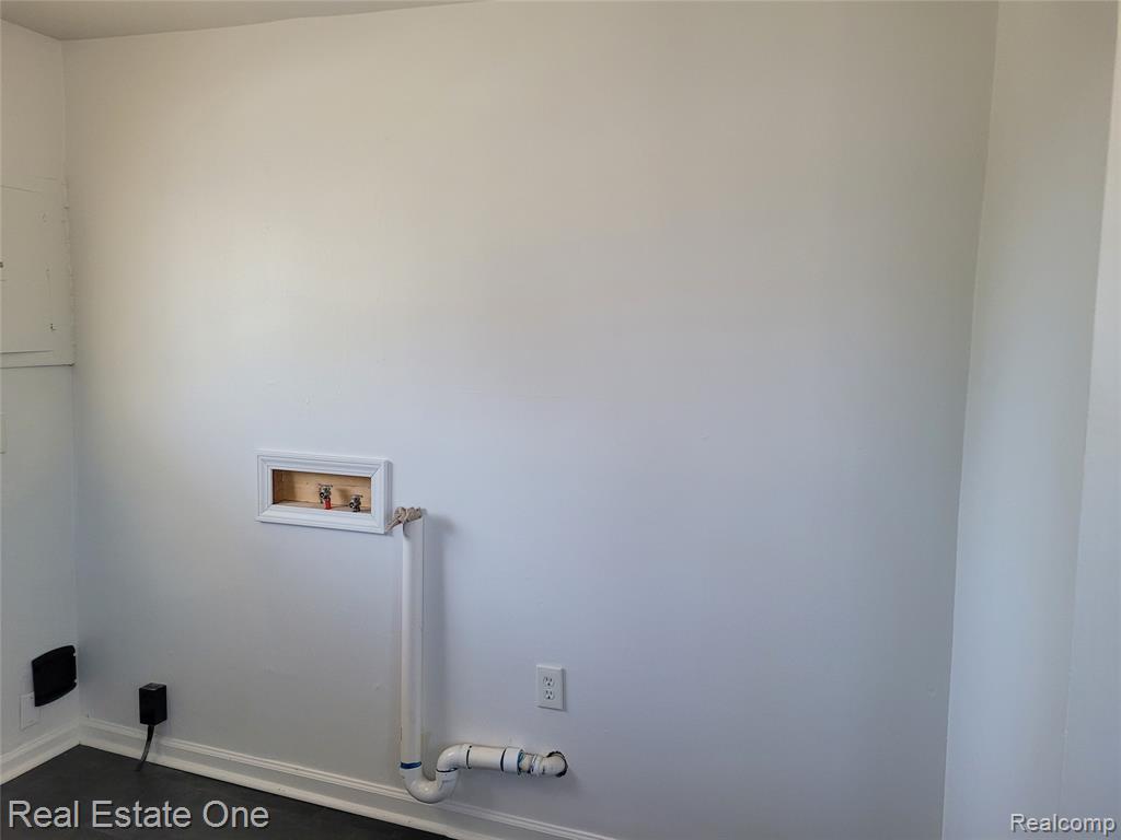 77 W Rutgers Avenue, Pontiac, MI 48340 — Photo 12