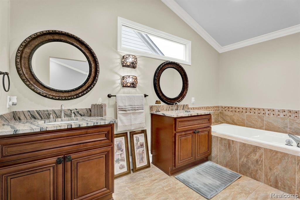 43576 INGLENOOK, Sterling Heights, MI 48314 — Photo 53
