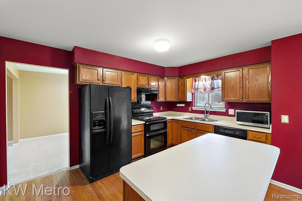 3767 PARKLAWN Drive, Canton, MI 48188 — Photo 23